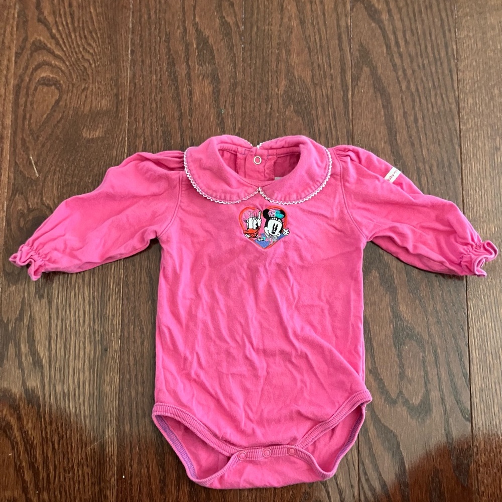 VTG baby Minnie louse baby Daisy Duck onesie 6/9 months
